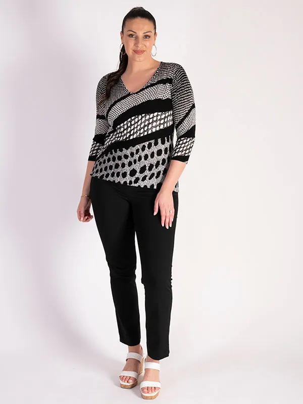 Black and White Spot Print Fine Knit Sweater