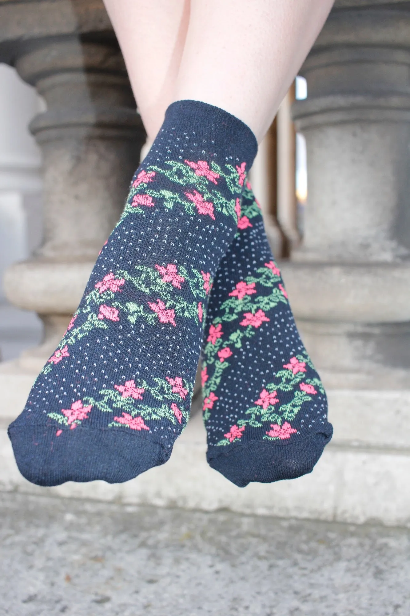 Black Flower Print Short Ankle Socks