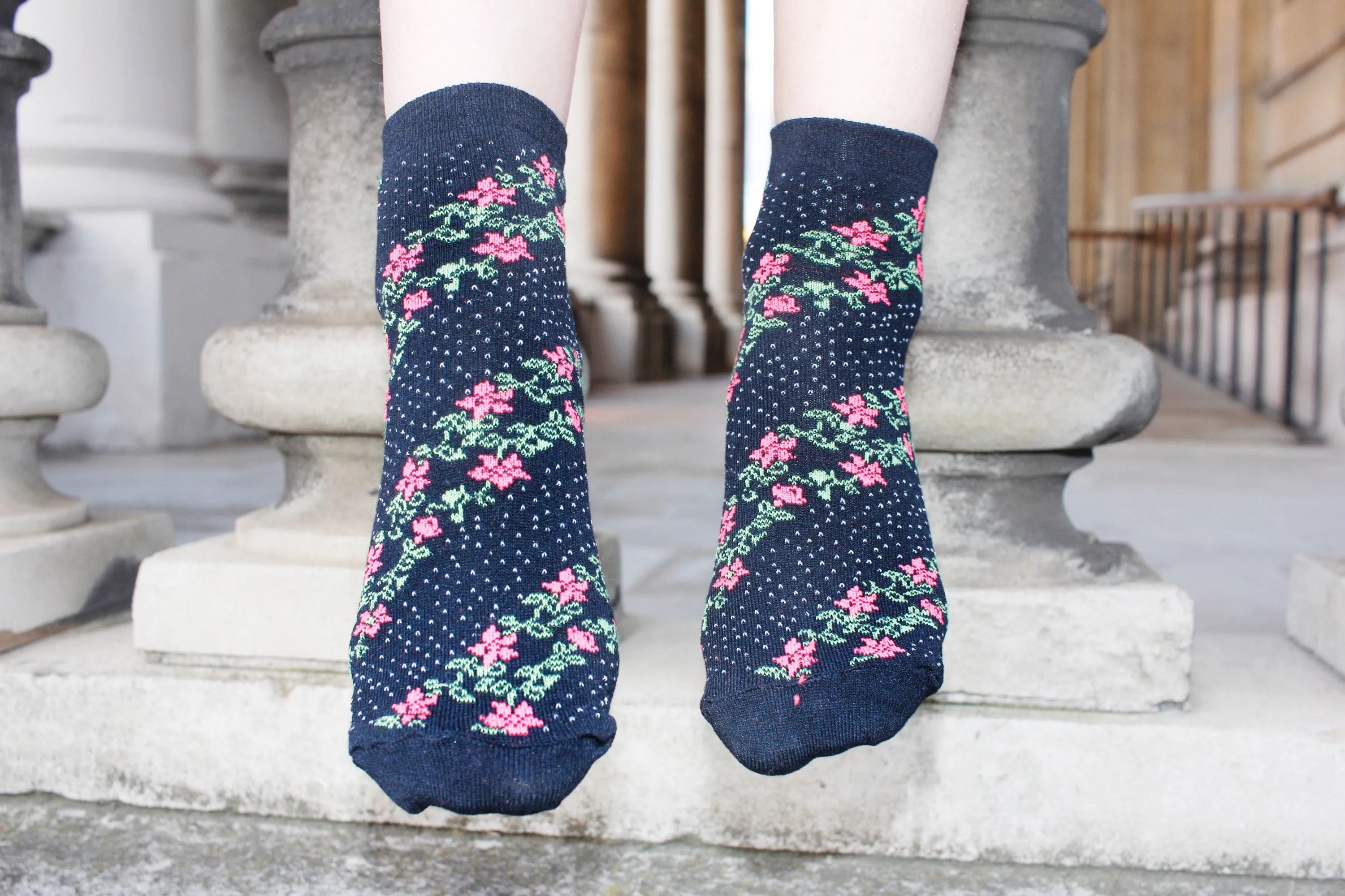 Black Flower Print Short Ankle Socks