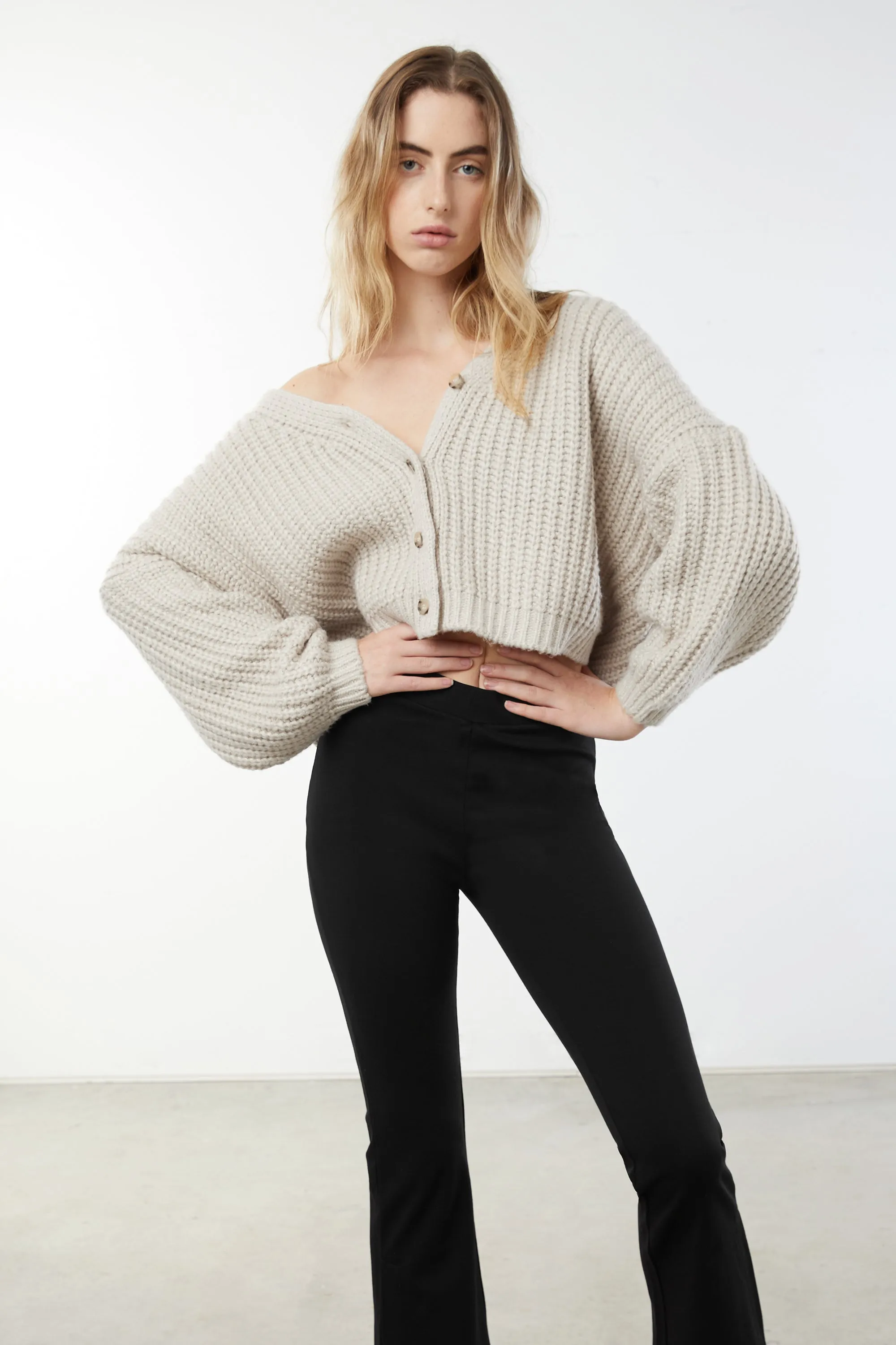 CROPPED BUTTON FRONT CARDIGAN