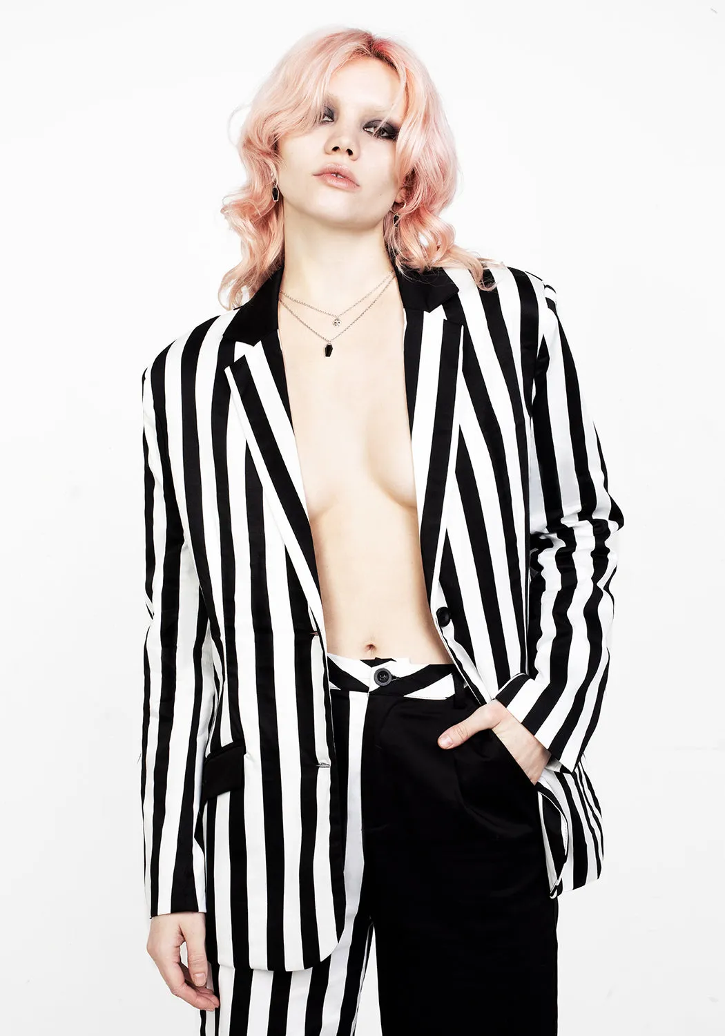 GHOSTTOWN OVERSIZED SUIT BLAZER