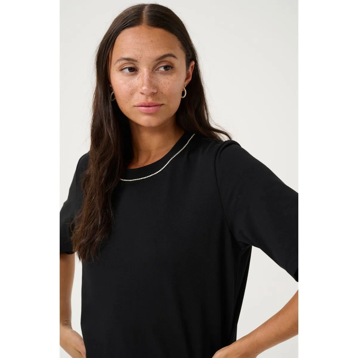 Ivana T-shirt Black Deep