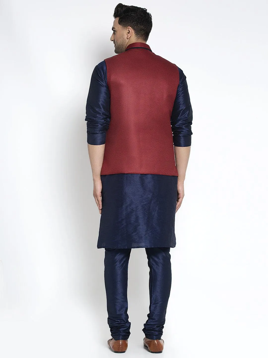 Men's Silk Blend Navy Blue Kurta With Pyjama & Maroon Nehru Jacket - Benstoke