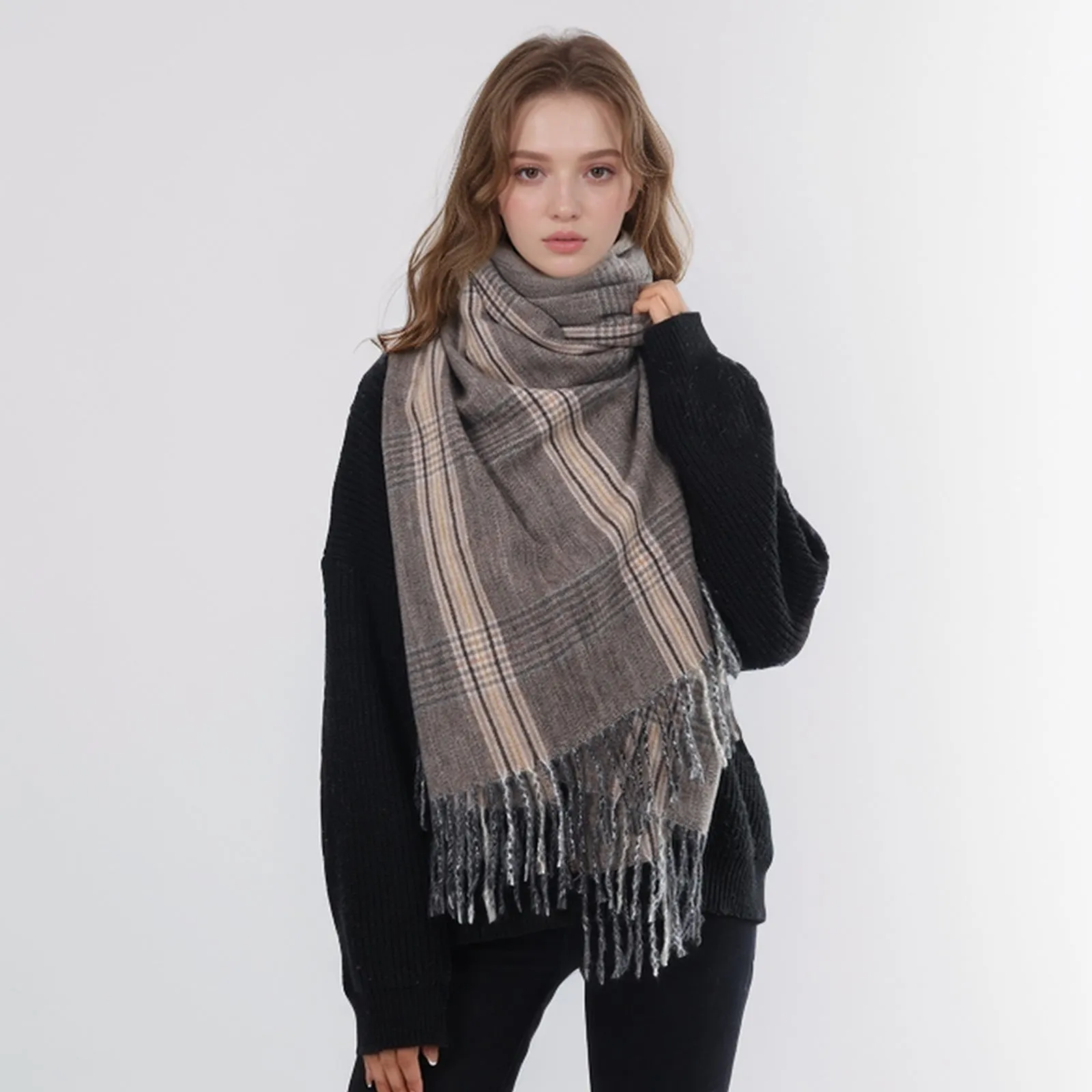 New Autumn Winter Thin Stylish Retro Tassel Plaid High-end Classic Elegant Scarf