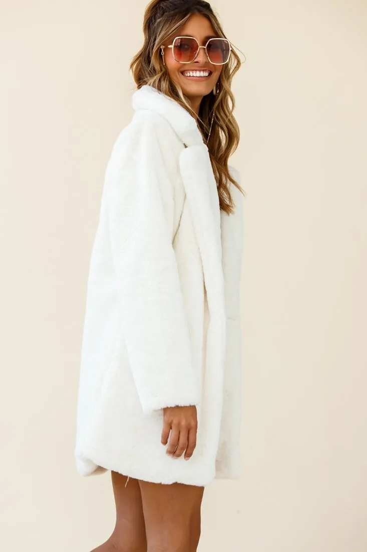 Tahoe Faux Fur Notch Lapel Coat Cream White