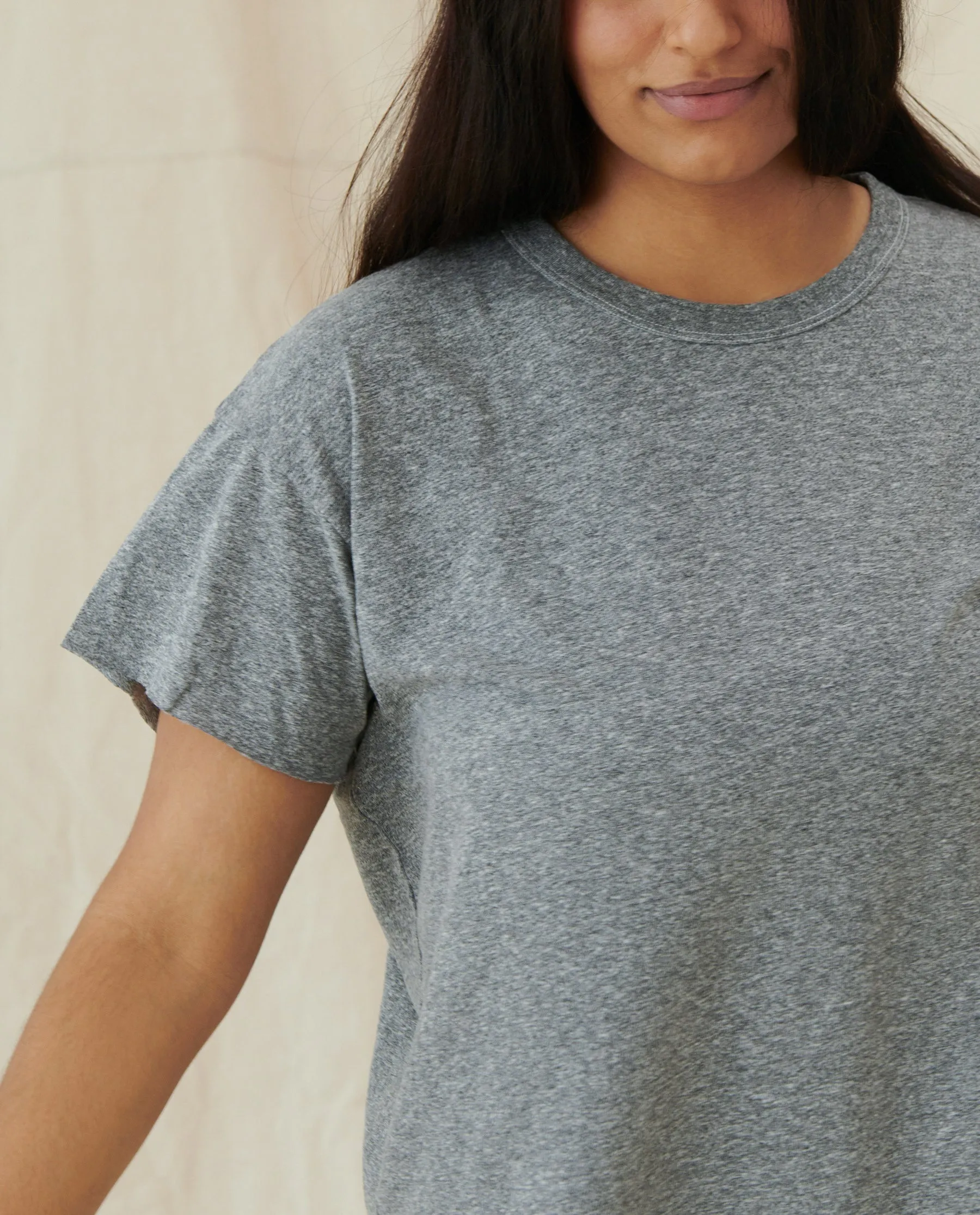 The Crop Tee. Solid -- HEATHER GREY