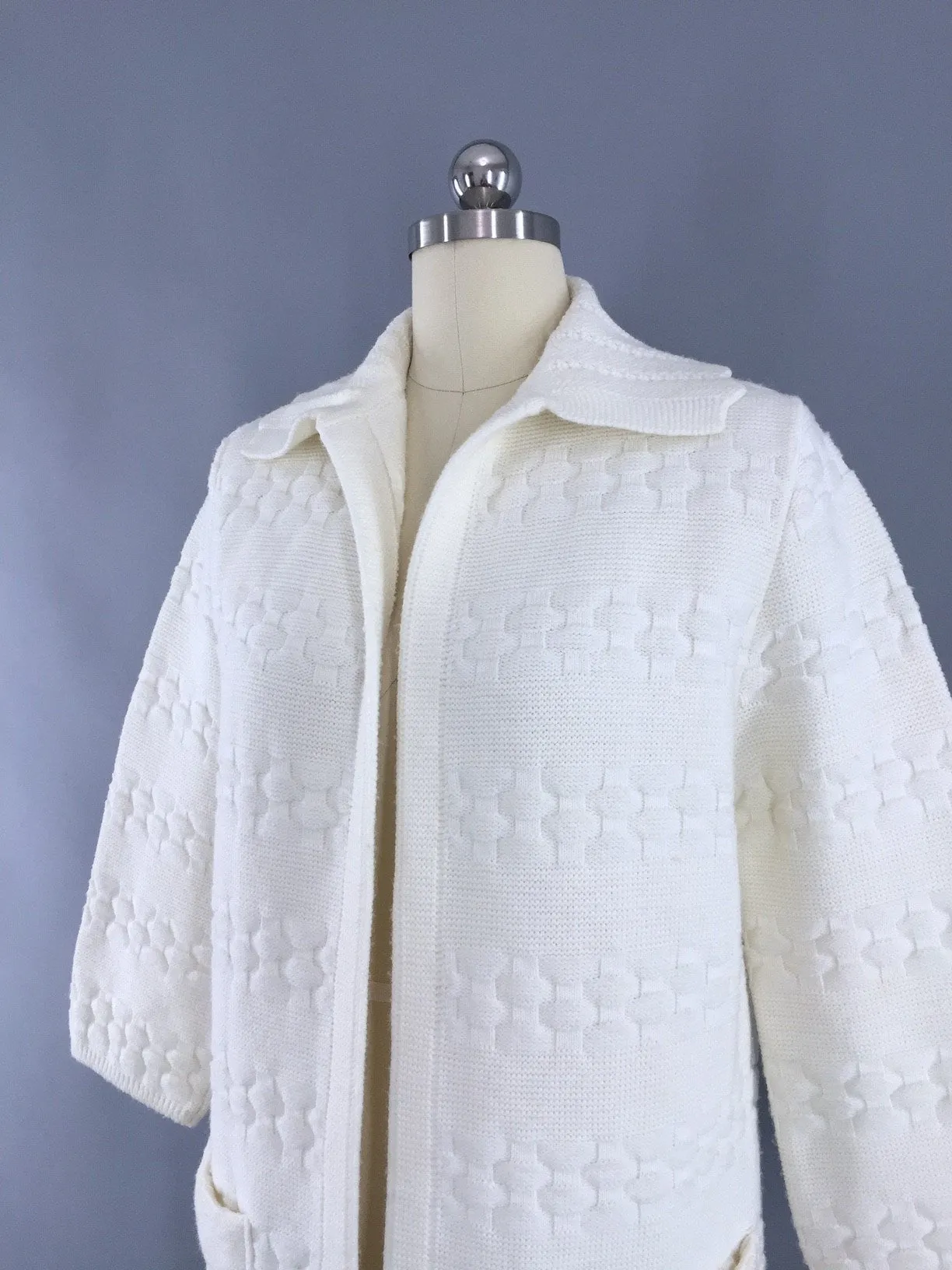 Vintage 1960s-1970s White Cardigan / Maxi Sweater