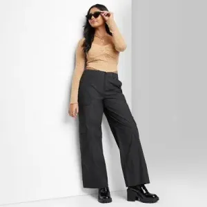 Wild Fable Women's Low Rise Wide Leg Casual Cargo Pants