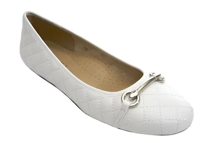 WOMEN'S VANELI STACY BALLET FLAT | WHITE QUILTED NAPPA