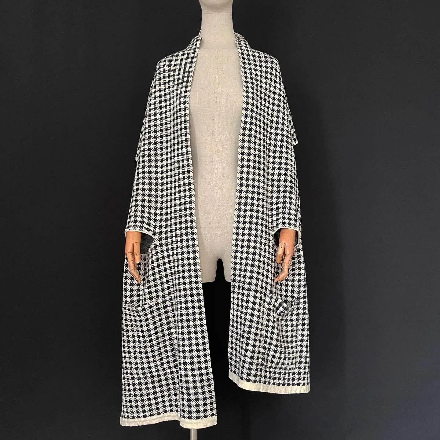 YOHJI YAMAMOTO Archive 2003 Houndstooth runway transformer scarf